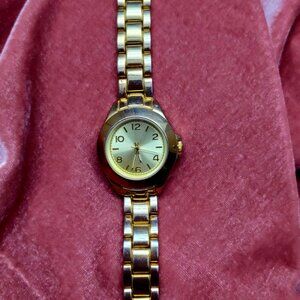 Gold-tone metal watch - no‎ brand